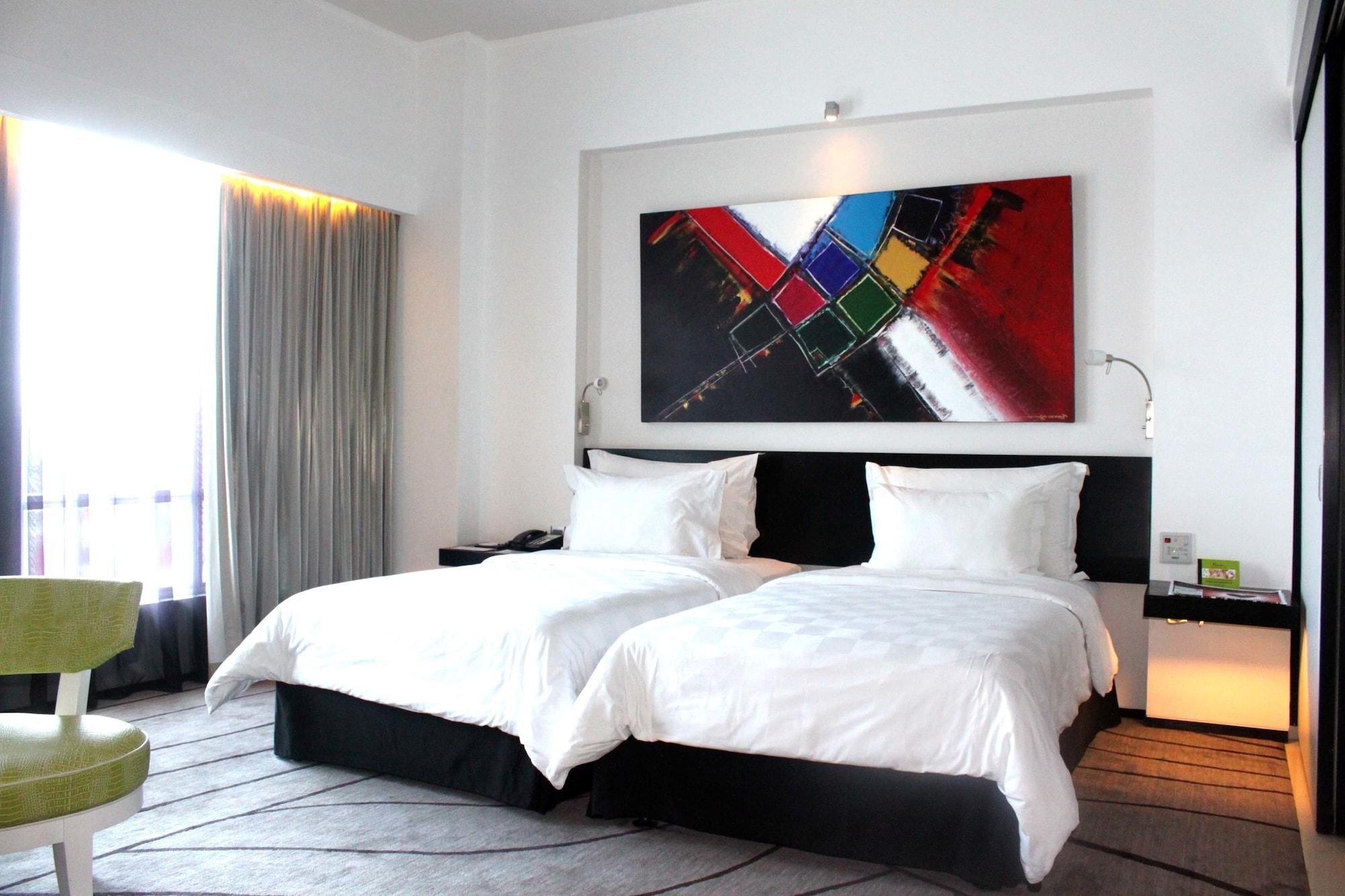 Ts Suites Surabaya Ngoại thất bức ảnh