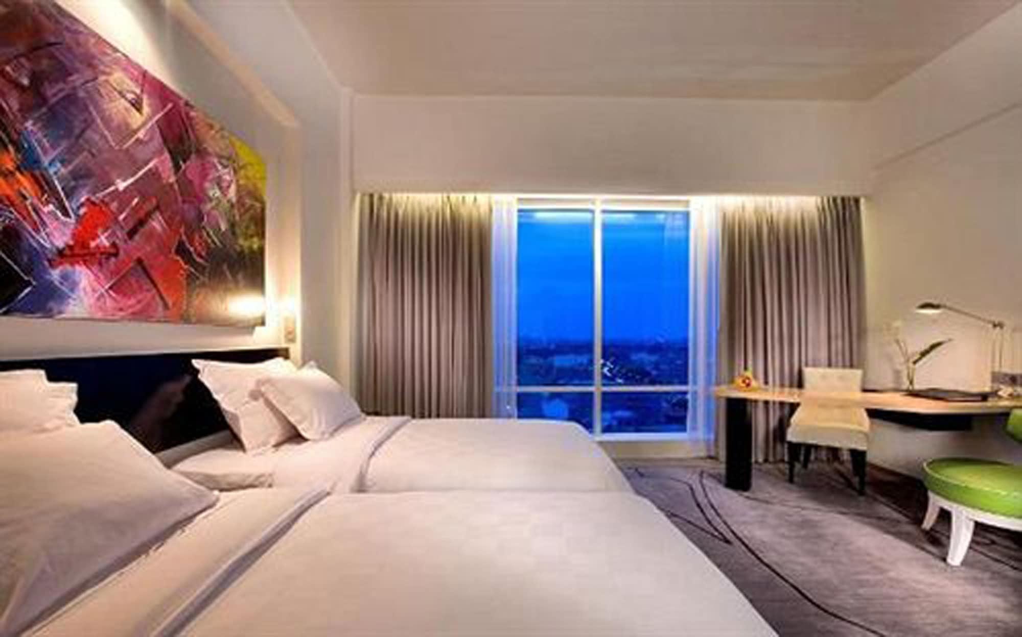 Ts Suites Surabaya Ngoại thất bức ảnh