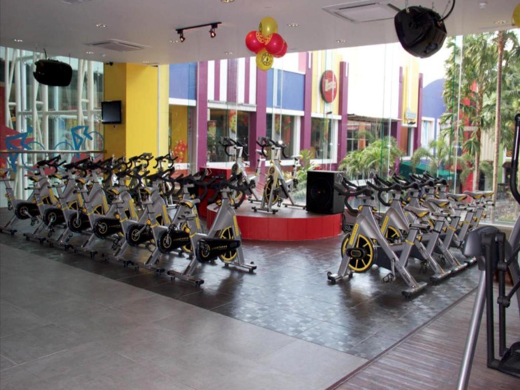 Ts Suites Surabaya Ngoại thất bức ảnh