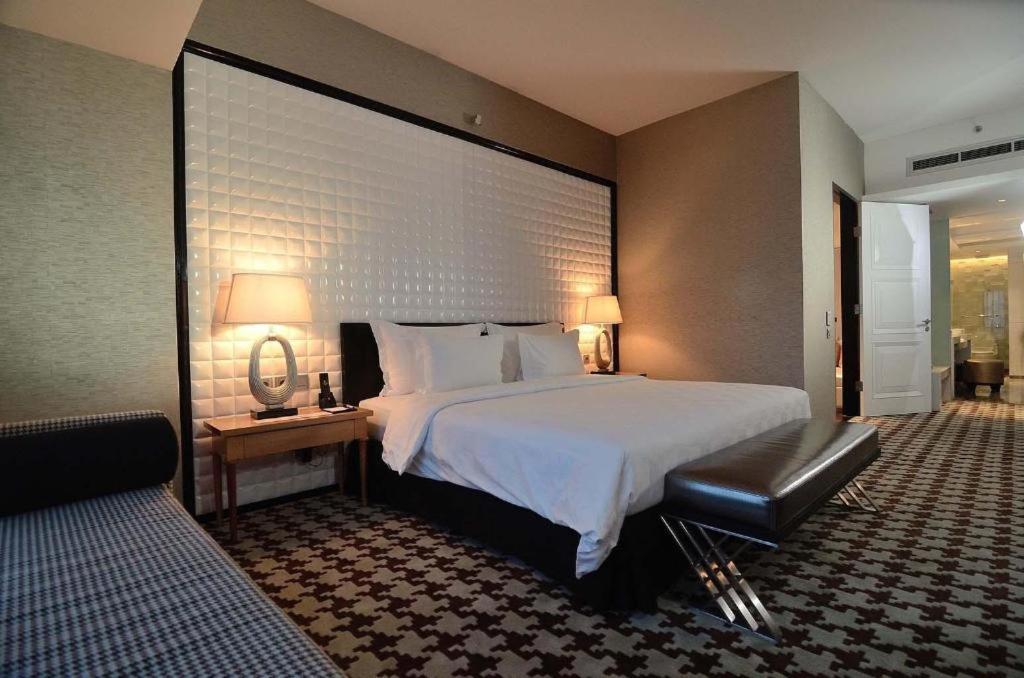 Ts Suites Surabaya Ngoại thất bức ảnh