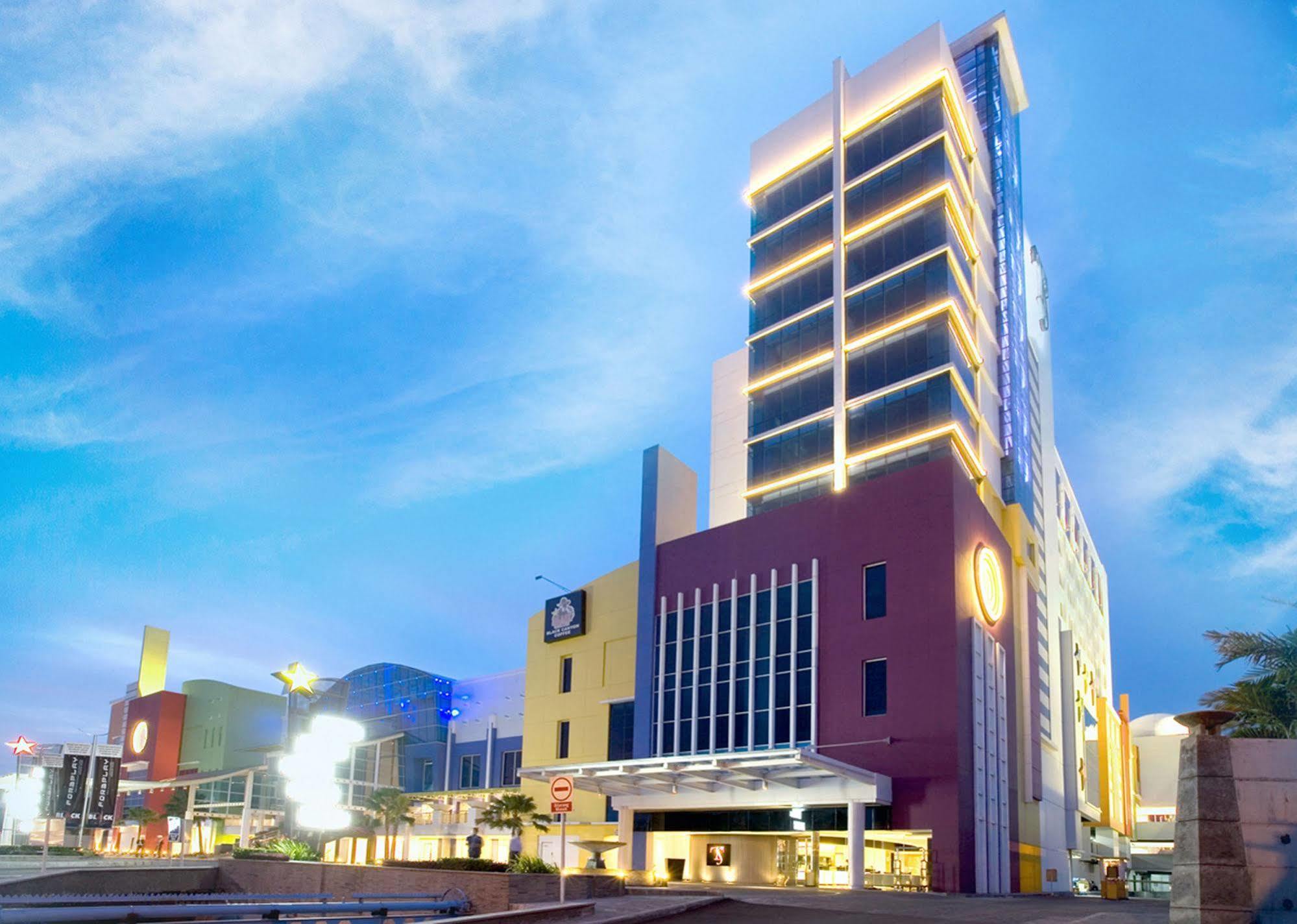 Ts Suites Surabaya Ngoại thất bức ảnh